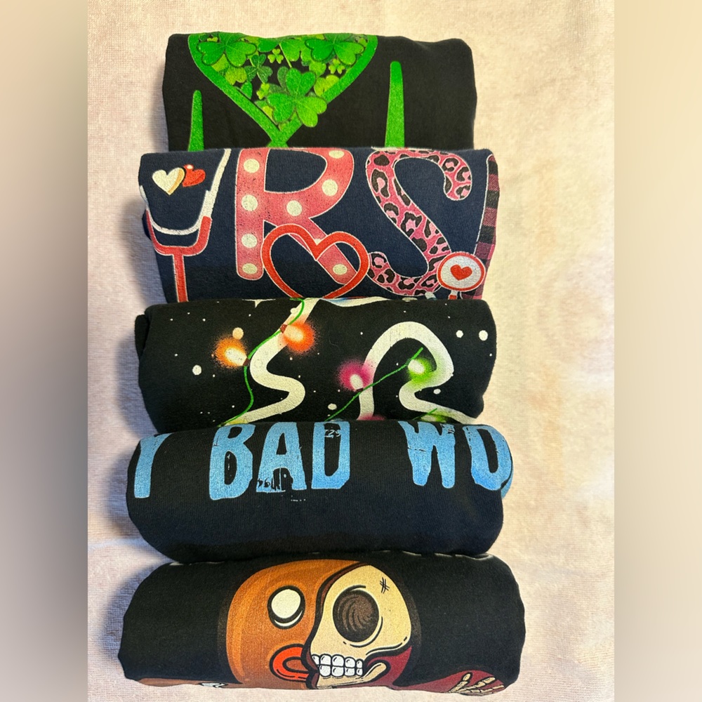 Lot of 5 women’s nursing short sleeve t-shirts.